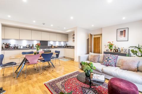 2 bedroom flat to rent, Battersea Park Road, Battersea, London, SW11