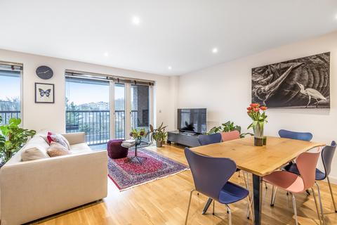 2 bedroom flat to rent, Battersea Park Road, Battersea, London, SW11