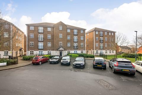 2 bedroom flat to rent, Brook Square, SE18