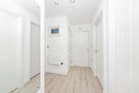 2 bedroom flat to rent, Brook Square, SE18