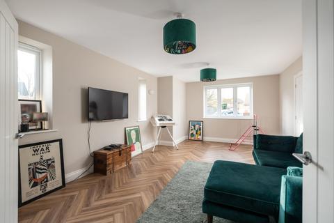 4 bedroom detached house for sale, Parkhurst Road, Horley, RH6
