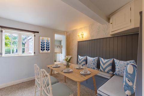 2 bedroom cottage for sale, Thornham