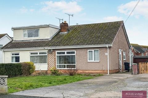 2 bedroom semi-detached bungalow for sale, 30 Golden Grove, Rhyl, LL18 2RS