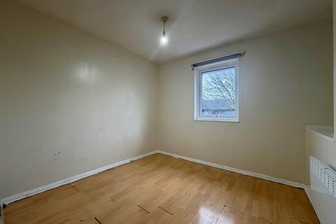 2 bedroom terraced house for sale, Wimbledon Place, Milton Keynes MK13