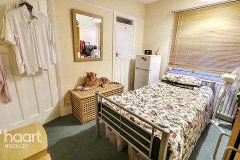 1 bedroom property for sale, North Street, Rochford