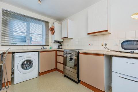 2 bedroom flat for sale, Station Road, Wilmslow SK9
