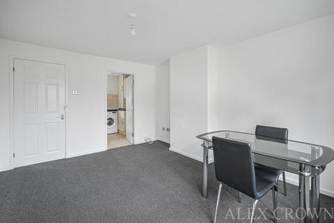 1 bedroom terraced house to rent, Claremont Street, Edmonton