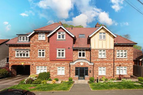 2 bedroom flat for sale, St Margarets Court, Harpenden, Hertfordshire, AL5