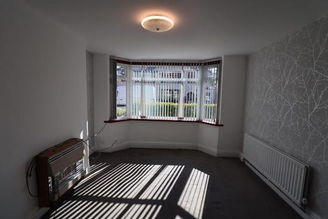 3 bedroom semi-detached house to rent, Wyke Road, Coventry CV2
