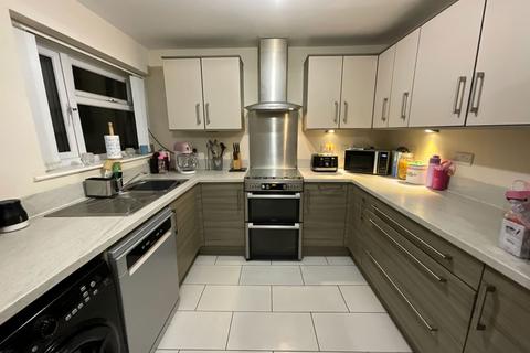 4 bedroom townhouse for sale, Abberley Close, Halesowen B63