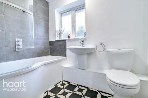 3 bedroom end of terrace house for sale, Sundridge Drive, Chatham