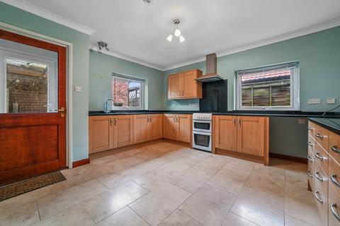 5 bedroom detached bungalow for sale, Old London Road, Ipswich