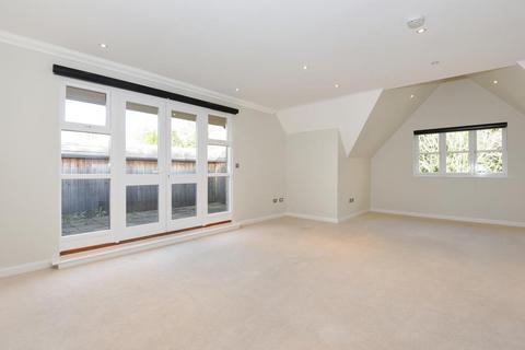 2 bedroom apartment to rent, Windlesham,  Surrey,  GU20