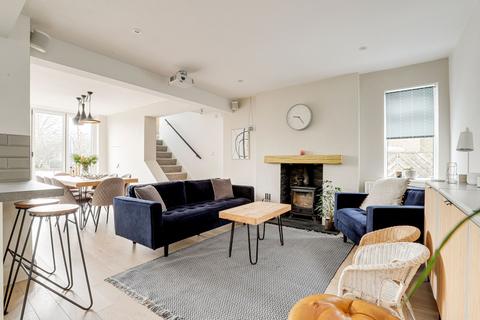 5 bedroom detached house for sale, Oakleigh Avenue, Nottingham NG3