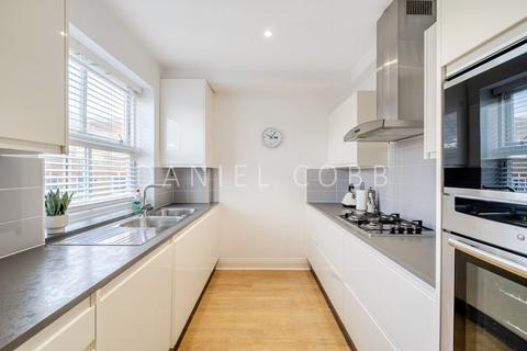 3 bedroom apartment for sale, Leathermarket Court, London, SE1