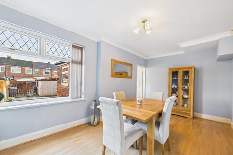 3 bedroom terraced house for sale, Pickering Road, Hull, East Riding Of Yorkshire, HU4 6TB