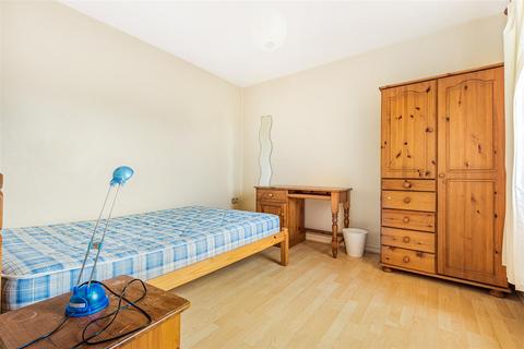 undefined, Bessborough Road, Roehampton SW15