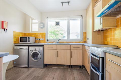 undefined, Bessborough Road, Roehampton SW15