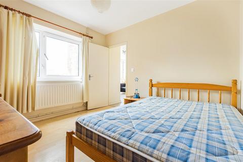 undefined, Bessborough Road, Roehampton SW15