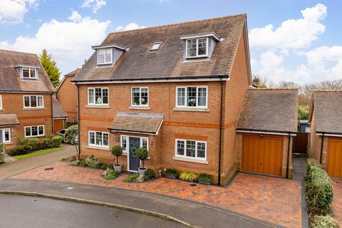 5 bedroom detached house for sale, Beacon Rise, East Grinstead RH19