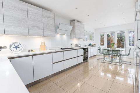5 bedroom detached house for sale, Beacon Rise, East Grinstead RH19