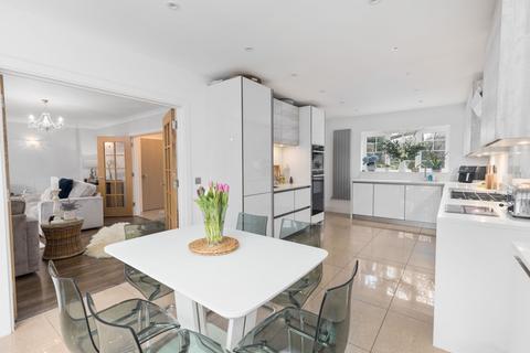 5 bedroom detached house for sale, Beacon Rise, East Grinstead RH19