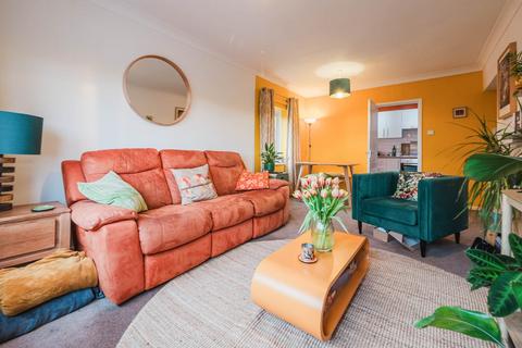 2 bedroom apartment for sale, Harcourt Close, Urmston, Manchester, M41