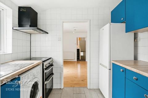 2 bedroom flat for sale, Beaconsfield Road, LONDON