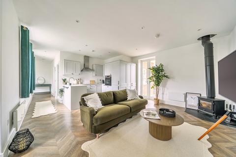 2 bedroom bungalow for sale, Osborne Quarters, Royal Victoria Country Park, Netley Abbey, Southampton, SO31