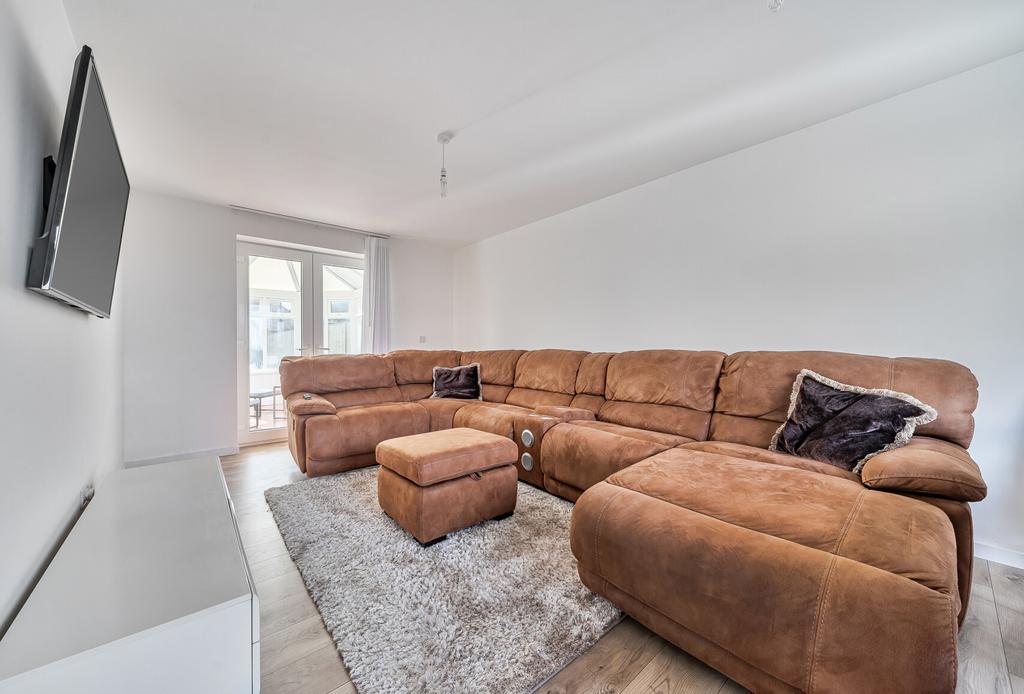 1402404-11-696f72...