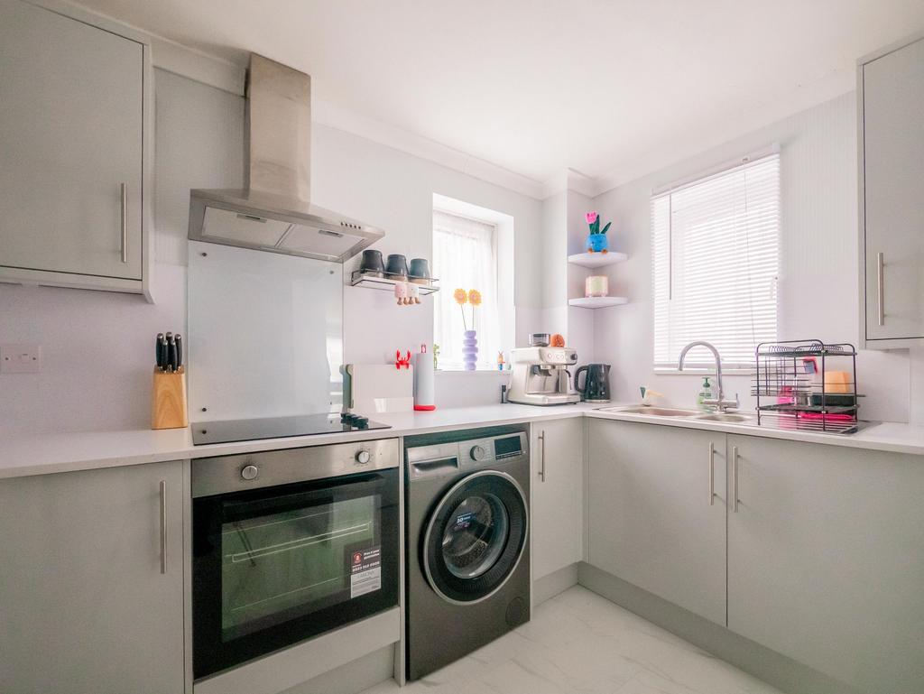 Newly Fitted Kitchen
