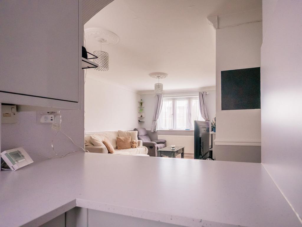Newly Fitted Kitchen