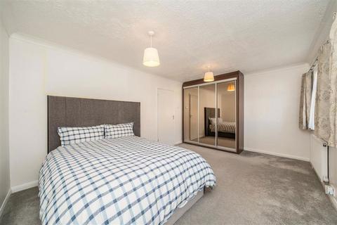 2 bedroom end of terrace house for sale, Eastcombe Avenue, London SE7