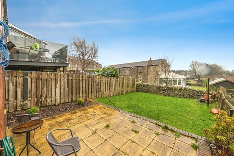 undefined, Wheatfield Avenue, Oakes, West Yorkshire HD3