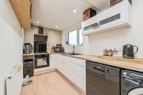 undefined, Wheatfield Avenue, Oakes, West Yorkshire HD3