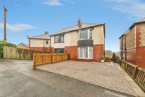 undefined, Wheatfield Avenue, Oakes, West Yorkshire HD3