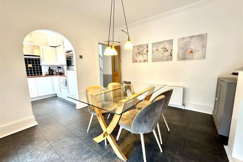 3 bedroom terraced house for sale, Church Road, Bexleyheath DA7