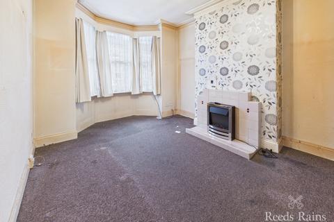 2 bedroom terraced house for sale, Lyell Street, North Yorkshire YO12