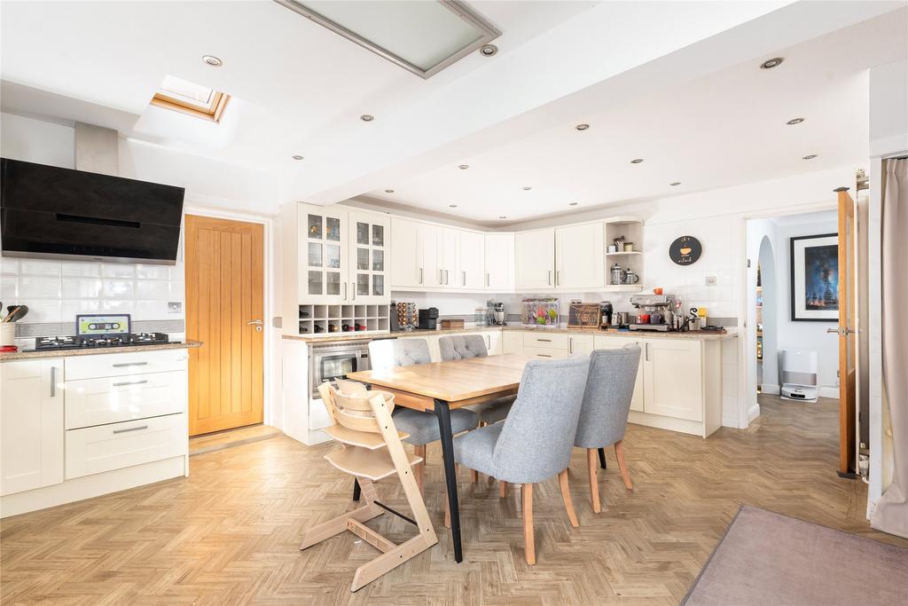 Kitchen/Breakfast