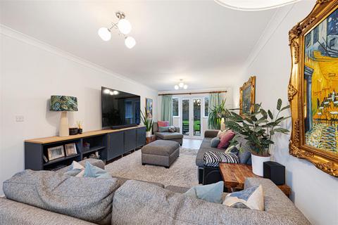 5 bedroom detached house for sale, Shoveller Drive, Telford TF1