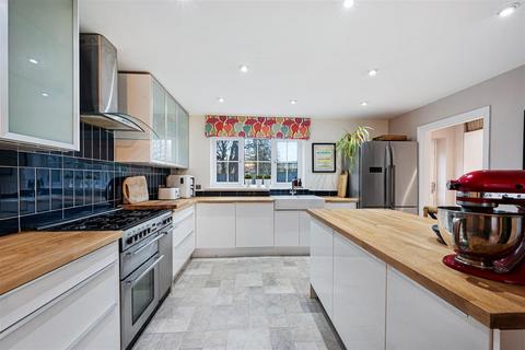 5 bedroom detached house for sale, Shoveller Drive, Telford TF1