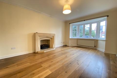 4 bedroom detached house for sale, Kingsbury Drive, Regents Park, WILMSLOW