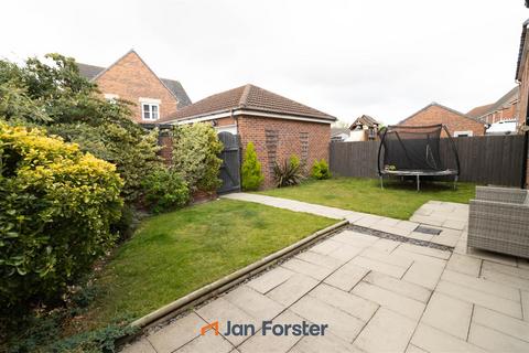4 bedroom detached house for sale, Cloverfield, West Allotment, Newcastle Upon Tyne