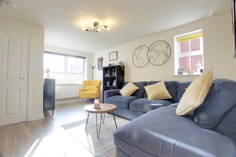 3 bedroom semi-detached house for sale, Kingsbrook, Broughton
