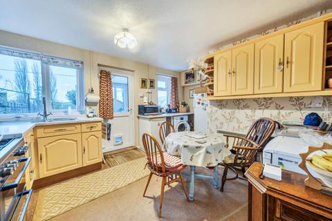 3 bedroom terraced house for sale, Bowling Green, Brackley NN13