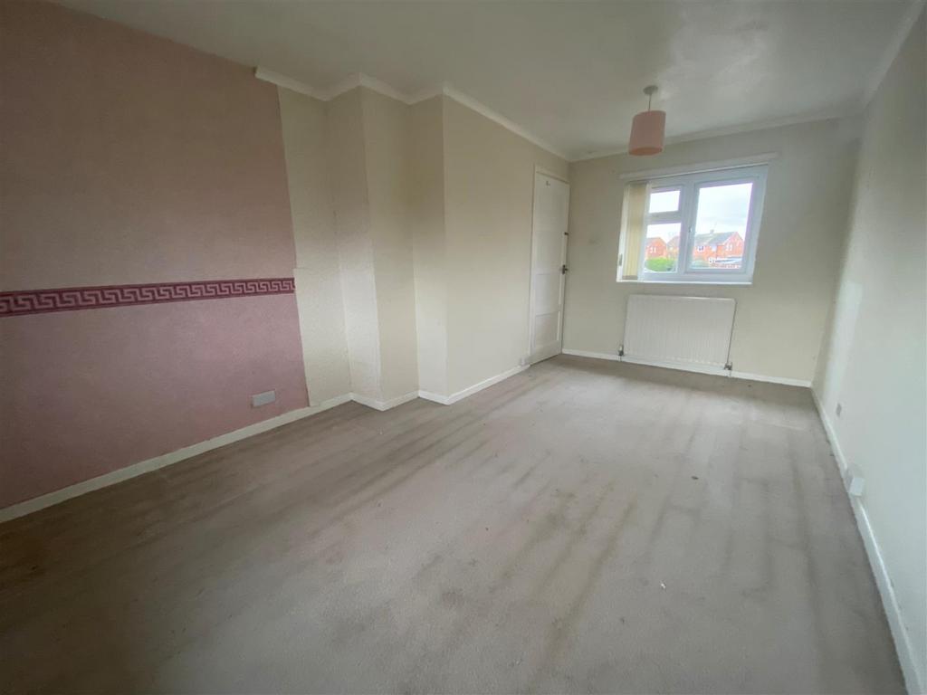Bedroom 1.2.jpg