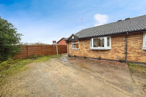 2 bedroom semi-detached bungalow for sale, Halford St, Syston, Leicestershire. LE7 1PH