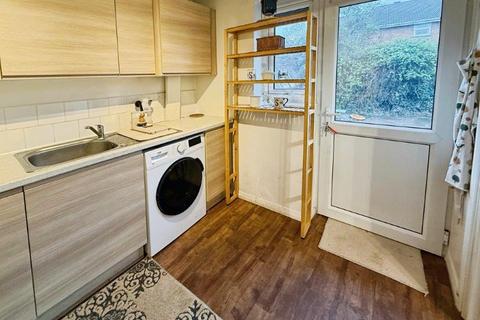2 bedroom semi-detached bungalow for sale, Halford St, Syston, Leicestershire. LE7 1PH
