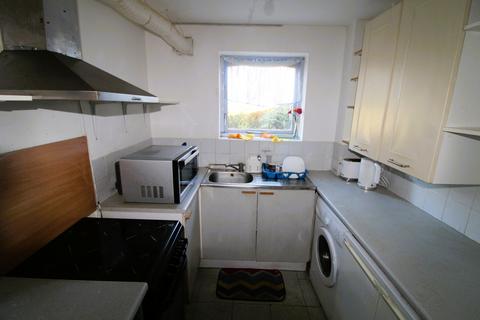 undefined, Beaulieu Close, Hounslow TW4