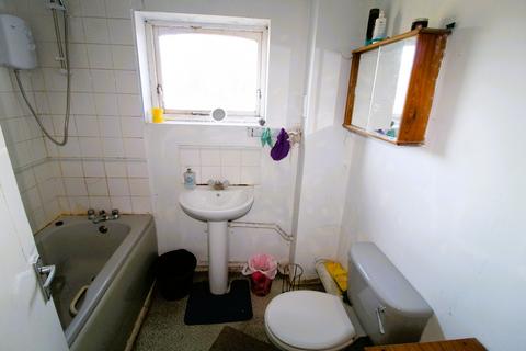 undefined, Beaulieu Close, Hounslow TW4